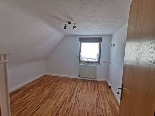 Kinderzimmer v. Türe - 