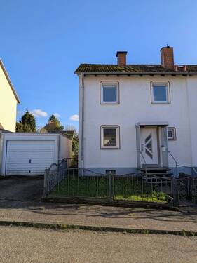 Frontansicht - Aus Alt mach Traumhaus. - 149.000,00 EUR Kaufpreis, ca.  110,00 m² Wohnfläche