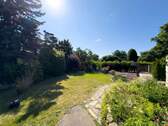 großzügiger Garten - 