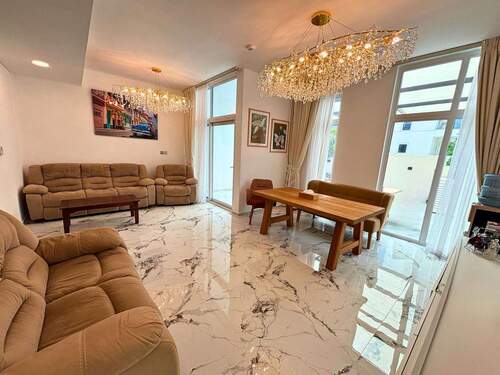 Bild 3 - 4 Zimmer Reihenmittelhaus in Dubai