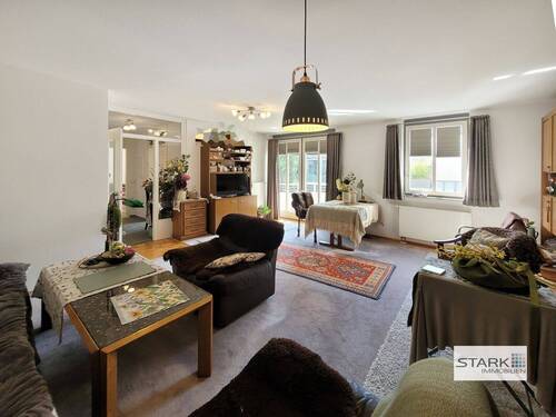 Wohnen mit Zugang Balkon.jpg - Etagenwohnung mit 69,30 m&sup2; in Würzburg zum Kaufen