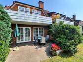 Außenansicht Terrasse - gemütliche Terrassenwohnung mit 2 Schlafzimmern - zentral und dennoch ruhig gelegen in Döse