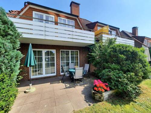 Außenansicht Terrasse - gemütliche Terrassenwohnung mit 2 Schlafzimmern - zentral und dennoch ruhig gelegen in Döse