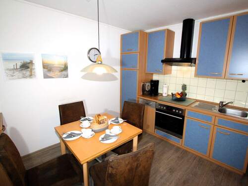 Küche mit Essplatz im Wohnraum - Etagenwohnung mit 51,00 m&sup2; in Cuxhaven zum Kaufen