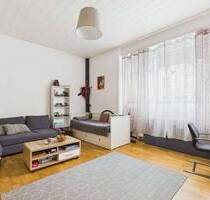 Charmante Altbauwohnung im Erdgeschoss - bezugsfrei. Parkplatz! - Wuppertal Langerfeld