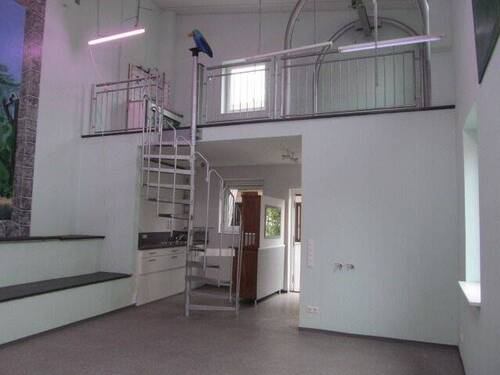 Seitenhaus: Innen - Mehrfamilienhaus, Wohnhaus mit 456,00 m² in Seeheim-Jugenheim zum Kaufen