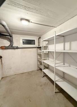 Kellerraum für Vorräte - 