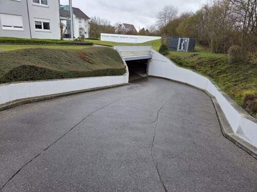 Einfahrt Tiefgarage - 
