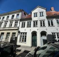 Altstadthaus mit Innenhof in 23552 Lübeck-Innenstadt (Altstadt) - Lübeck / Innenstadt