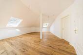 Wohn-/Essbereich - 2 Zimmer Etagenwohnung zum Kaufen in Leipzig