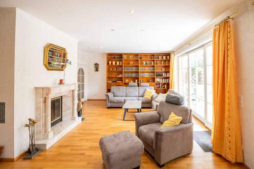 Wohnzimmer - Einfamilienhaus mit 268,00 m² in Zingst zum Kaufen