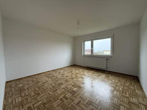 Schlafzimmer 2 - 4 Zimmer Etagenwohnung in Gerabronn