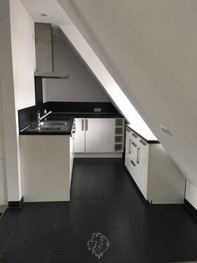 sanierte Wohneinheit - 4 Zimmer Mehrfamilienhaus, Wohnhaus in Schlüchtern