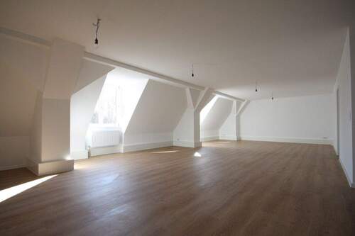 Wohnbereich - Etagenwohnung mit 145,00 m&sup2; in Dallgow-Döberitz zur Miete