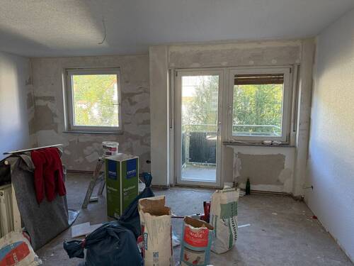 Wohnzimmer - 3-Zimmerwohnung mit Balkon im 1. OG in Schramberg-Tal