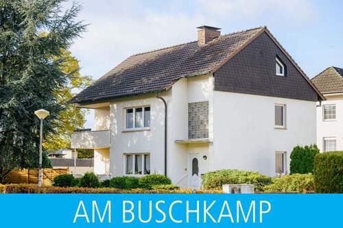 Ansicht - Sehr gepflegt in ruhiger Lage! Zweifamilienhaus mit Garagen