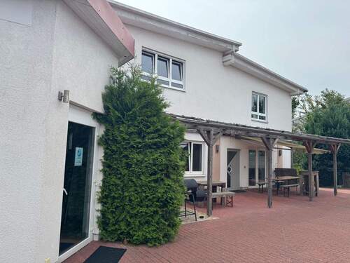 Aussenansicht - Mehrfamilienhaus, Wohnhaus zum Kaufen in Fuldatal