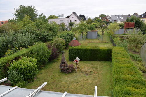 Gartenübersicht - Mehrfamilienhaus, Wohnhaus mit 270,00 m&sup2; in Heuchelheim zum Kaufen