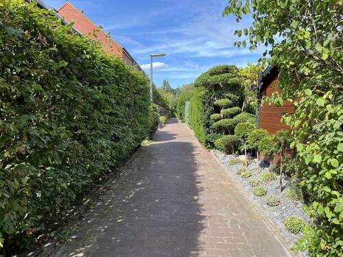 Hier entlang! - 4 Zimmer Reihenmittelhaus zum Kaufen in Bremen / Huchting