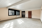 Privater Wohnbereich vor dem Schlafzimmer.png - 