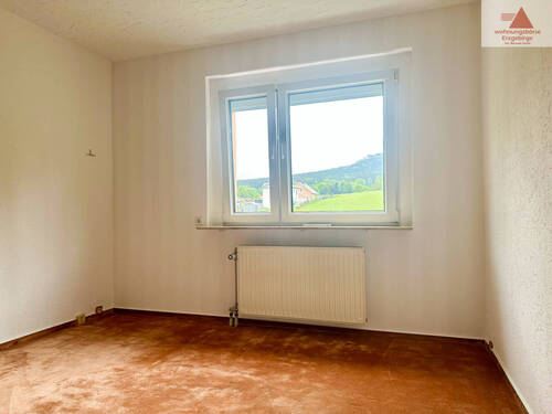 Wohnzimmer - 3 Zimmer Etagenwohnung zum Kaufen in Sehmatal-Cranzahl