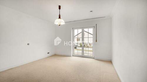 W1 EG Schlafzimmer 1 - 