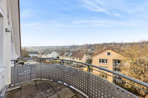 Balkon - Fernsicht - Sonnenuntergang inklusive - gepflegte 3 Zimmerwohnung mit Fernsicht