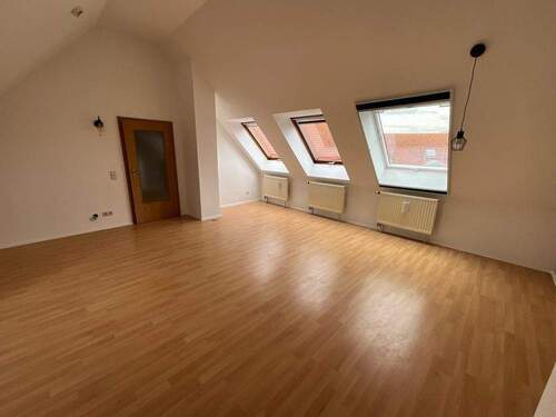 Wohnen - 2 Zimmer Etagenwohnung in Fürth