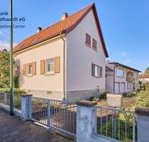 Zwei Einfamilienhäuser auf großzügigem Grundstück in familienfreundlicher Lage von Bad Dürkheim!