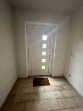 Hauseingang Souterrain - 