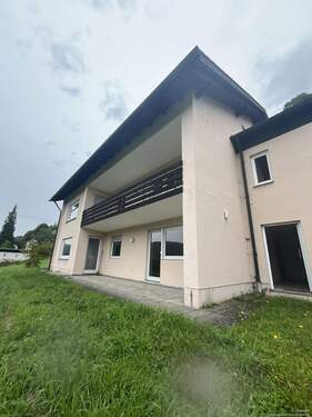 Aussenansicht - 9 Zimmer Mehrfamilienhaus, Wohnhaus in Kipfenberg