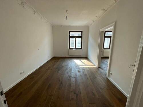 Einblick Wohnen/Arbeiten - 3 Zimmer Etagenwohnung zur Miete in Fürth