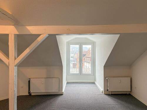 lichtdurchflutetes Wohnen - Altbaucharme unterm Dach: Modernisierte Dachgeschosswohnung im Herzen Gevelsbergs