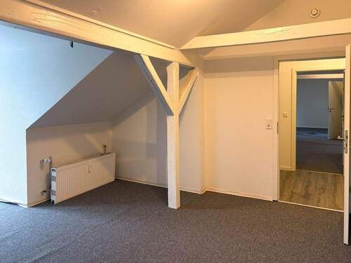großzügiges Schlafzimmer - 
