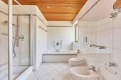 Badezimmer Erdgeschoss - 