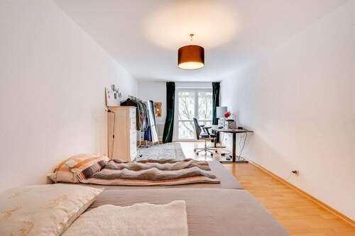 Zimmer - 2 Zimmer Etagenwohnung in München