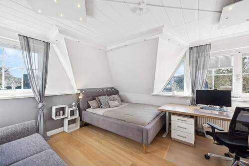 602691-B-backbonephoto-061 - 