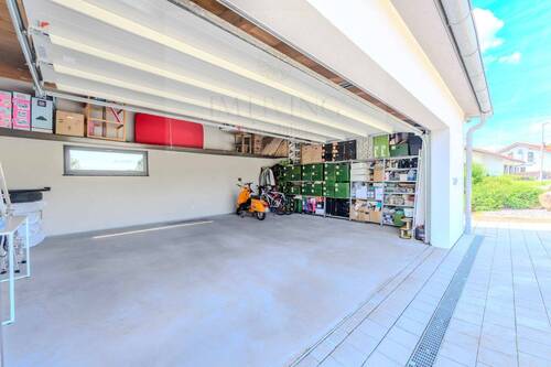 große Garage - 