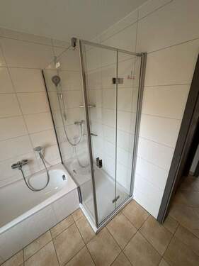 Würzburger Ring Dusche.JPG - 