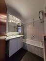 Blick ins Badezimmer - 
