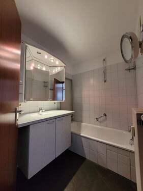 Blick ins Badezimmer - 