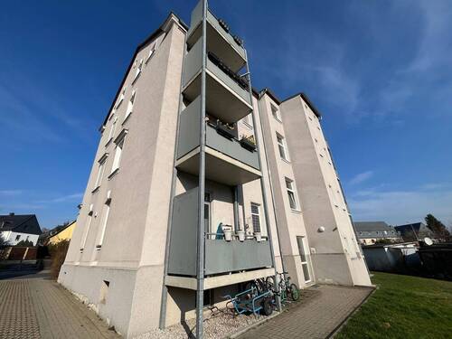 Hausansicht.jpg - Gemütliche 3-Zimmer-Wohnung mit Balkon in Chemnitz Borna-Heinersdorf