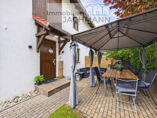 Kuschelige Terrasse im Nord-Osten - 