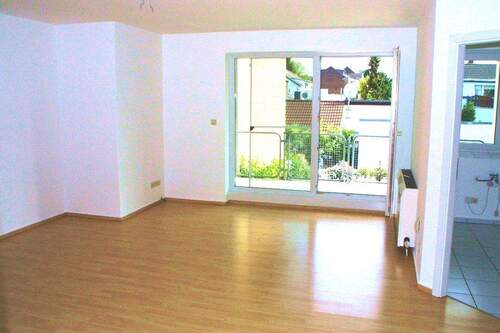 Wohn-Esszimmer (4).JPG - Charmante 2-Zimmer-Wohnungt mit Balkon und Tiefgraragenstellplatz in Düsseldorf