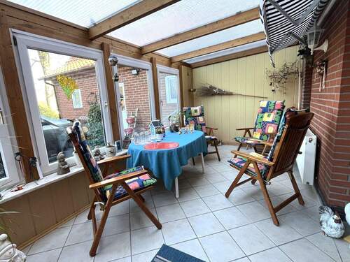 überdachter Eingangsbereich - 