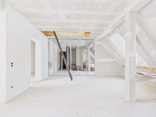  Rohbau Wohnbereich - 5 Zimmer Etagenwohnung in München