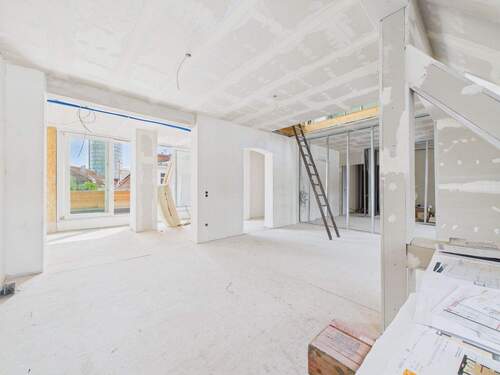 Wohnbereich Rohbau - Etagenwohnung mit 156,80 m&sup2; in München zum Kaufen