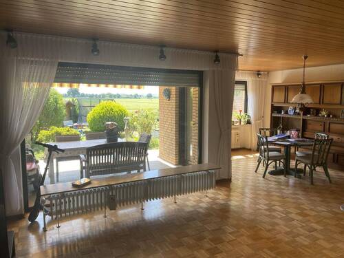 Große Fenster Richtung Garten - 