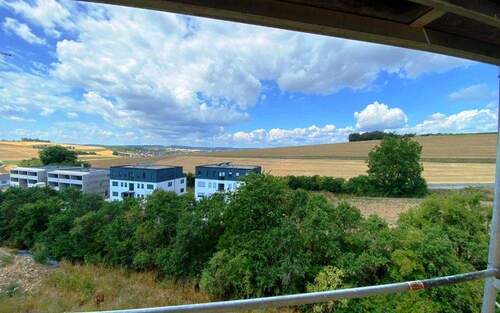 Ausblick - 4 Zimmer Etagenwohnung zur Miete in Buchen (Odenwald)