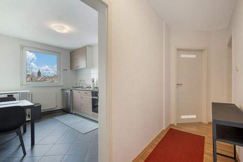 Flur - 2 Zimmer Etagenwohnung in Köln